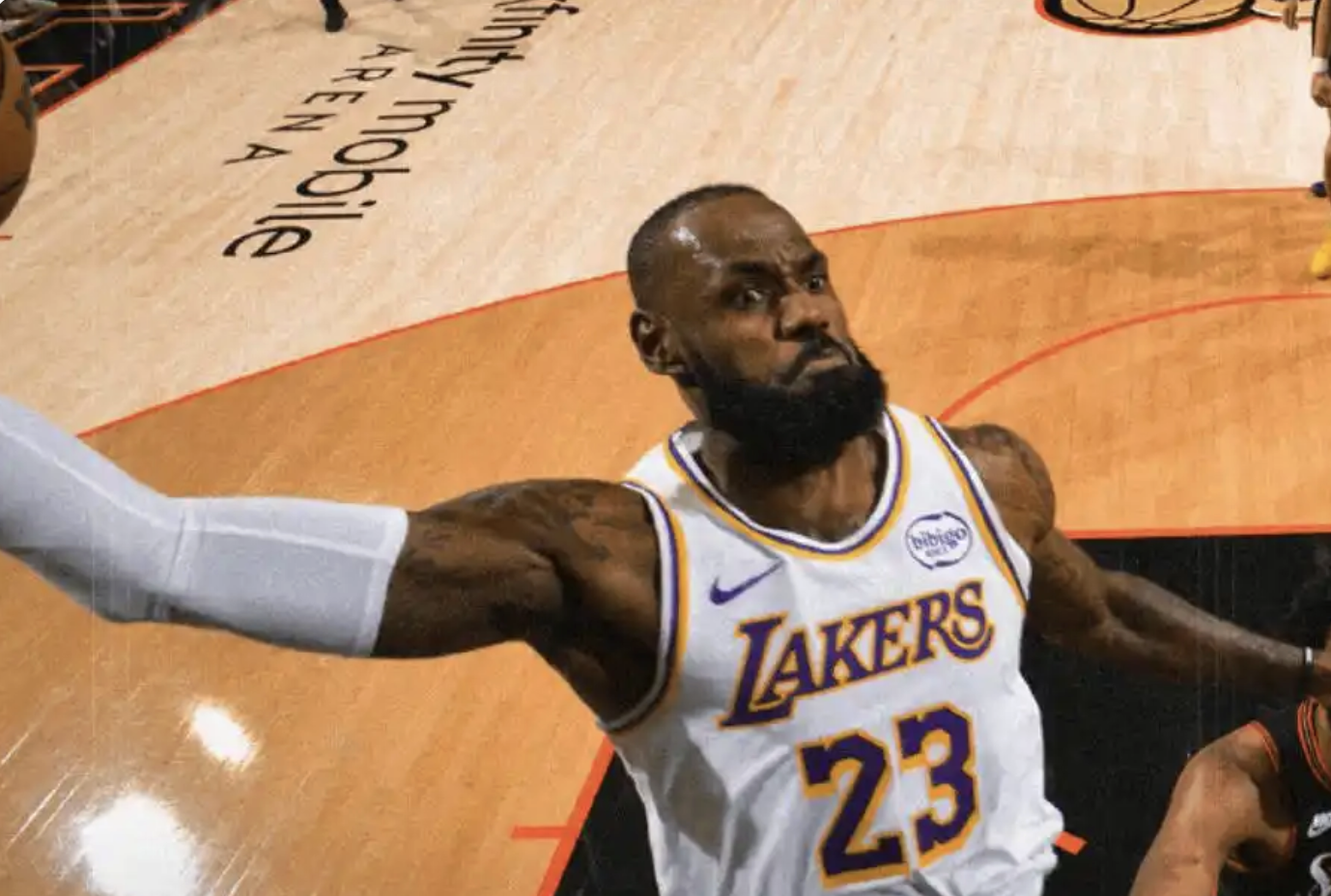 狂轰29分7板6助！詹姆斯梦回巅峰，湖人击溃76人，一战认清7个事实